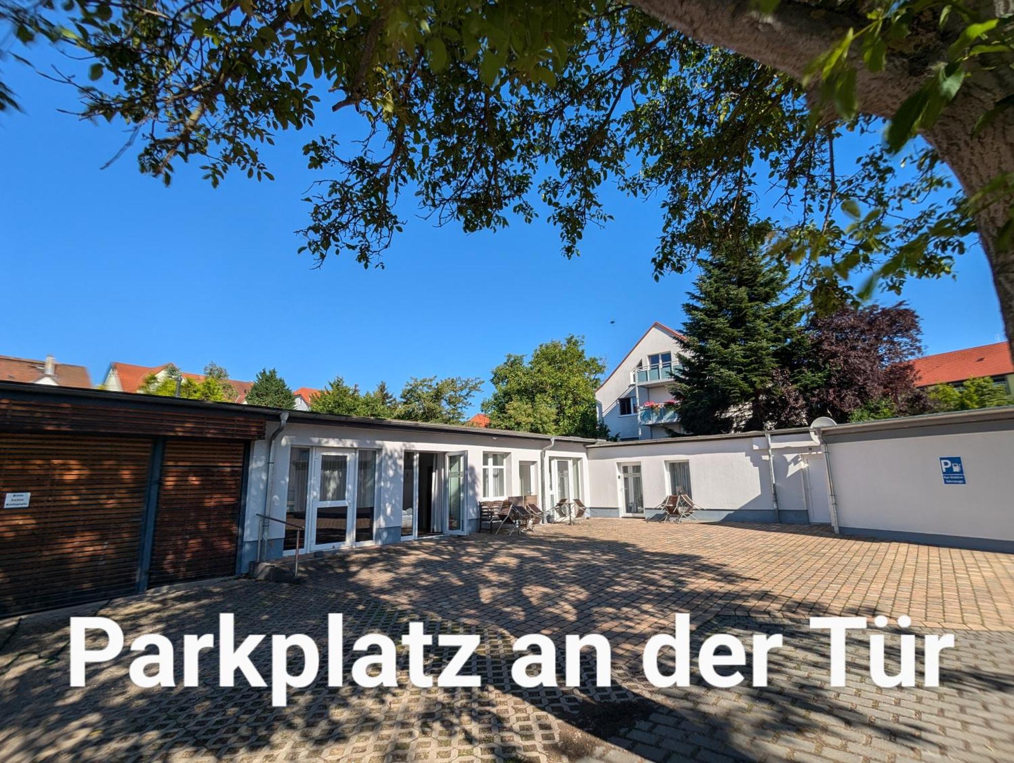 Fewo Urban Gotha - Apartment Orangerie - Am Schlosspark- Parken An Der Der Tuer- Barrierefrei, 900 Meter Zum Bahnhof - Wallbox Exterior photo